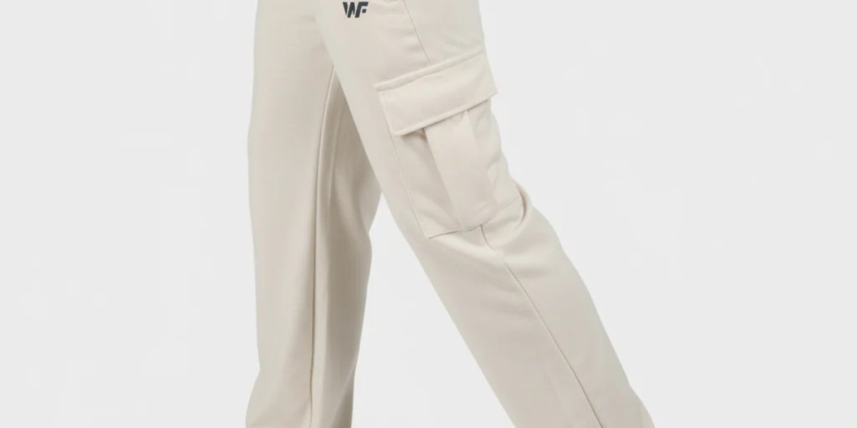 The Ultimate Guide to Choosing Summer Trousers for Men