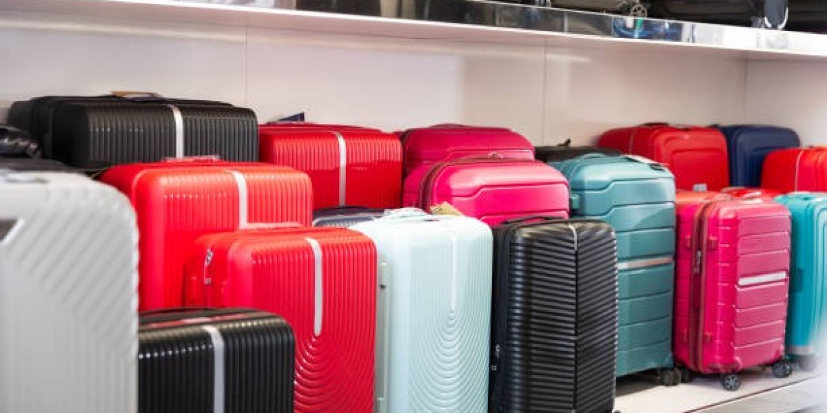 Luggage Storage in Naples: Your Ultimate Travel Companion