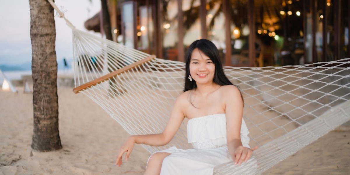 Escorts in Novotel Mumbai Juhu Beach – Luxury Companionship Services in Mumbai