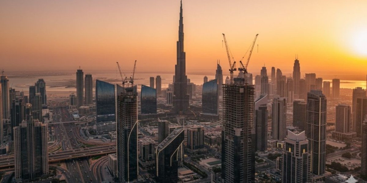 Why Entrepreneurs Are Investing in Shops for Sale in Dubai While Businesses Continue to Seek Shops for Rent in Dubai