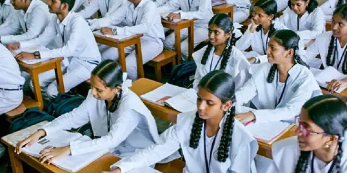 Why a Senior Secondary School in Pondicherry Plays a Crucial Role in University Readiness