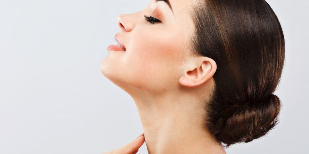 Neck Lift Treatment in Islamabad: Smoking and Healing Risks