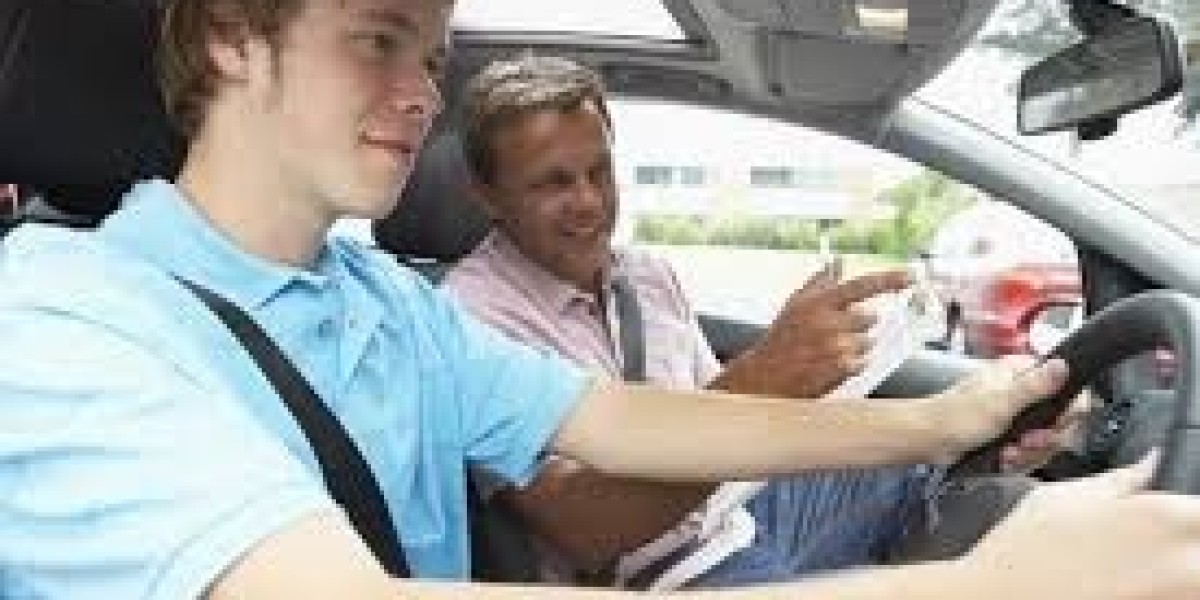 Lightwater Driving Lessons – Learn to Drive with Confidence in Surrey