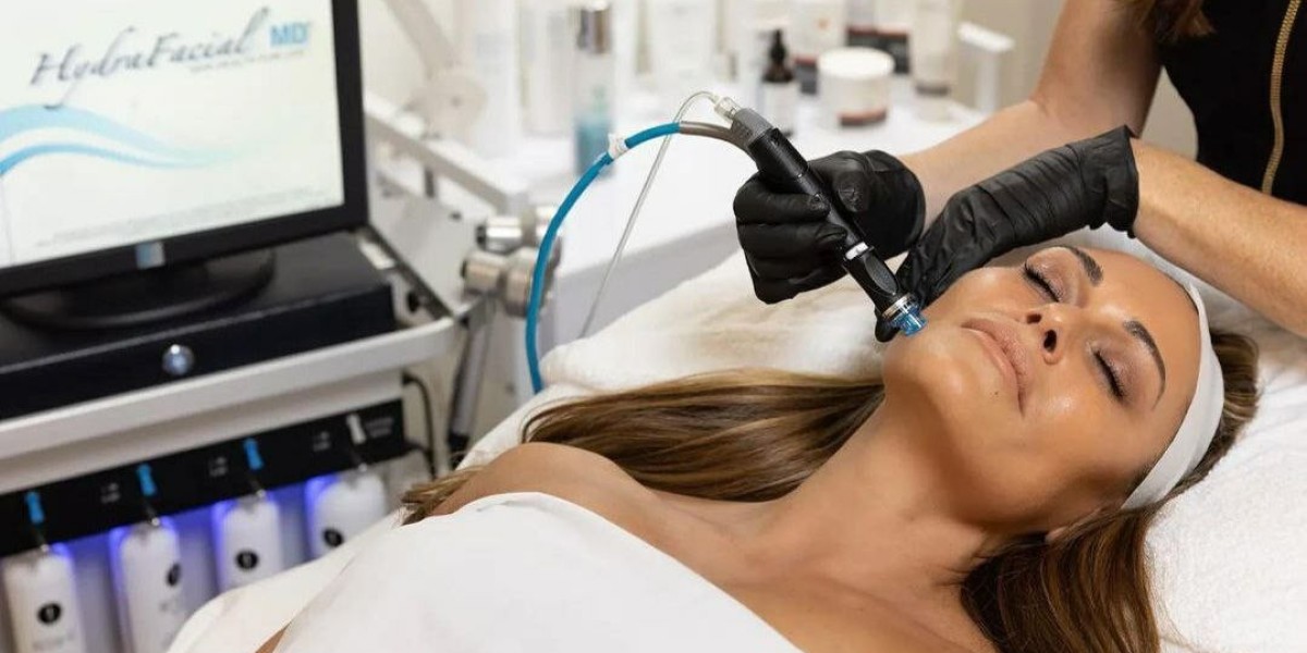 Could HydraFacial Be the Fresh Start Your Skin Needs?