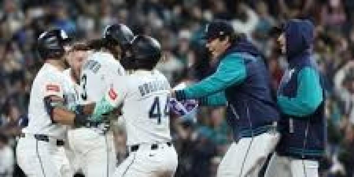 Mariners stage LHP Jos A. Ferrer upon paternity listing, don't forget RHP Domingo Gonzlez