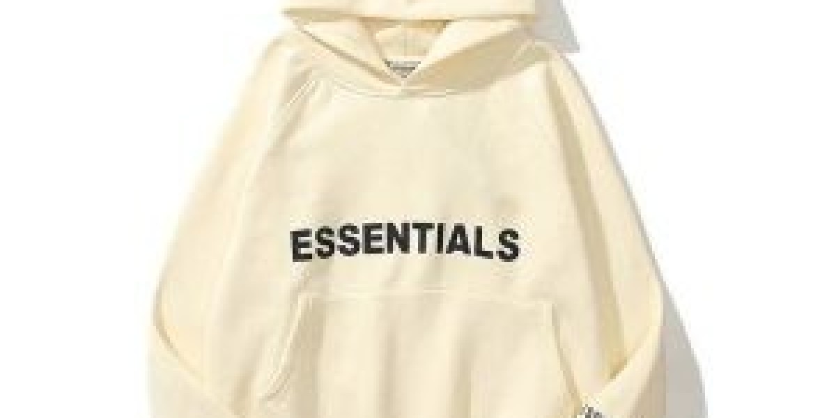 Oversized Essential Hoodie – Trendy and Comfortable Fit