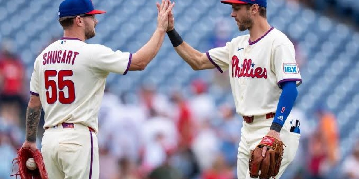 Return of the Ranger: Phillies 3, Crimson Sox 1