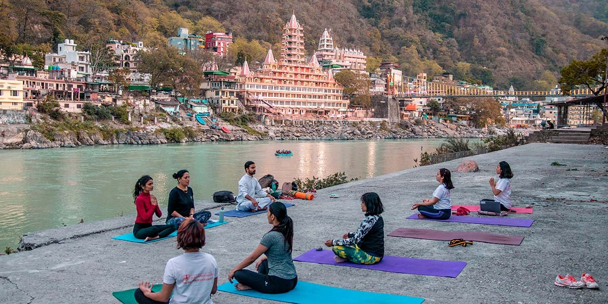 300 Hour Yoga Teacher Training in Rishikesh | Elevate Skills