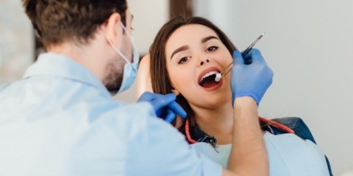 Cosmetic Dentist in North York Transform Your Smile Before It's Too Late