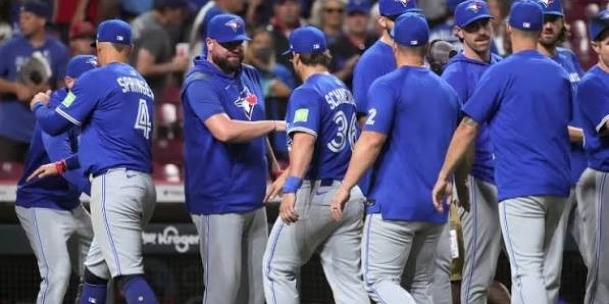 These days in just Blue Jays Historical past: Raul Mondesi Traded