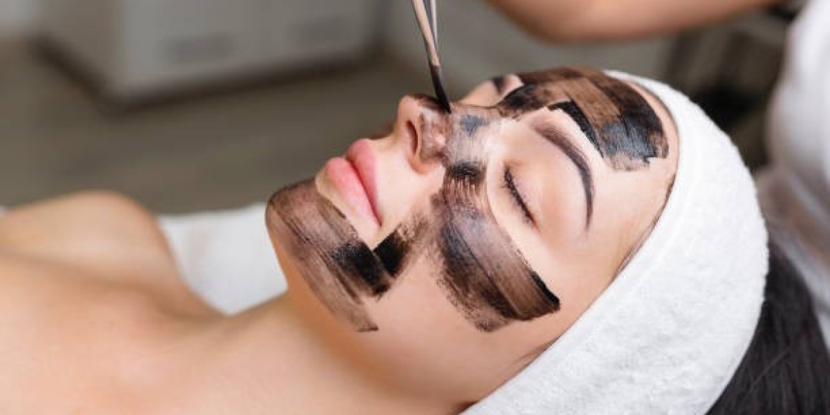 Deep Skin Cleansing for a Fresh and Confident Look