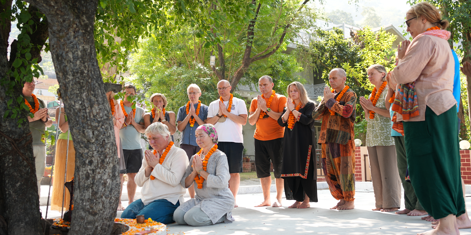 Yoga Reteat in Rishikesh | Best 5, 7, 14 Days Yoga Retreats