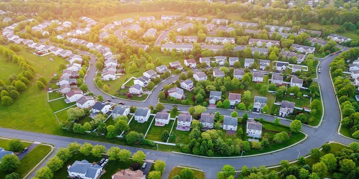 How Commercial Real Property Reports Assist in Municipal Approval Processes